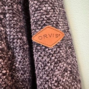 Knitted Men’s Orvis sherpa lined quarter zip.